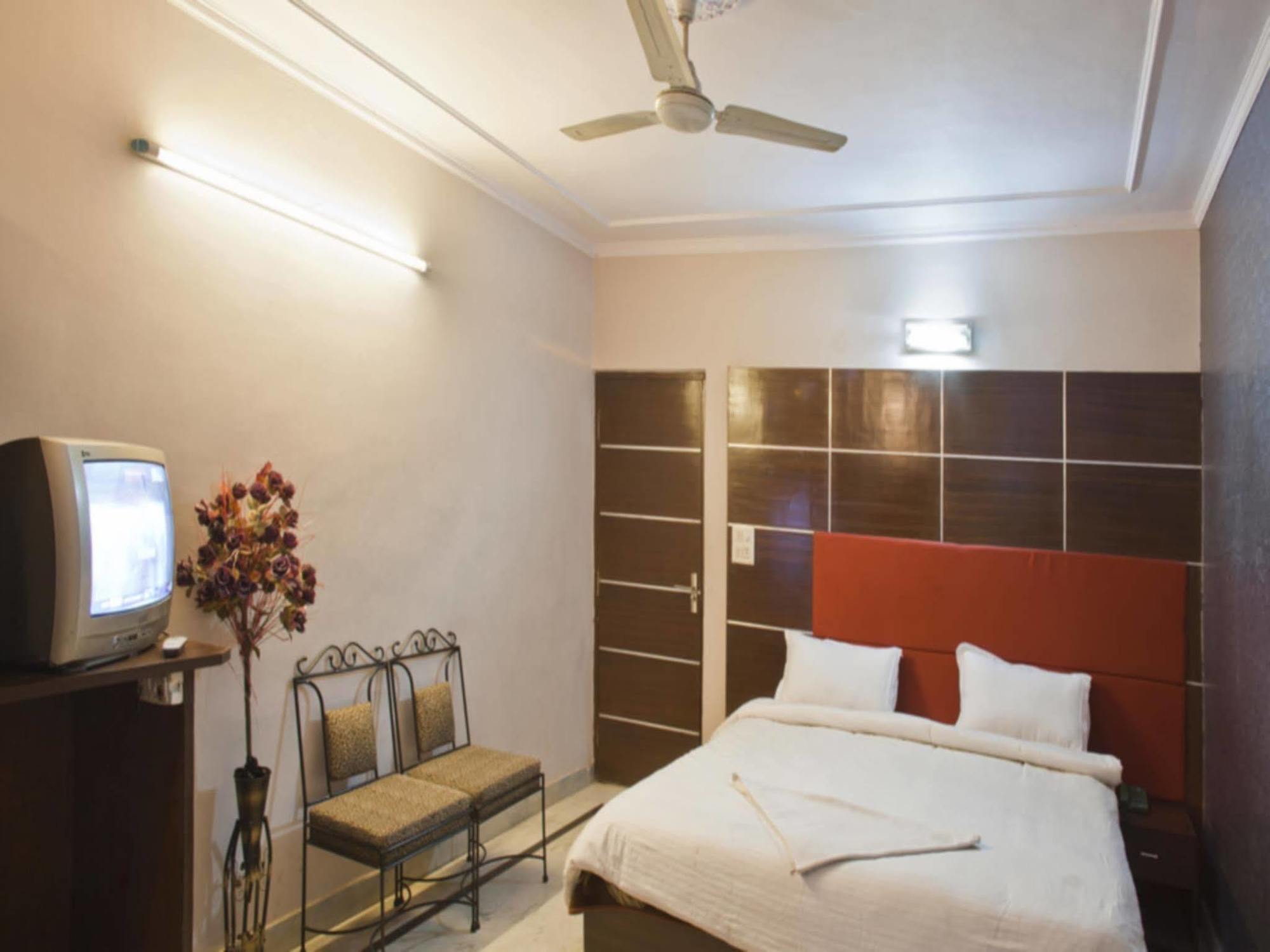 Hotel Nice Palace Delhi  Extérieur photo